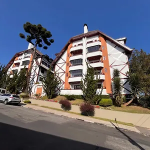 Quarto em Acomodações Particulares Suítes Bairro Capivari, Campos do Jordão